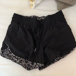 Lulu reversible shorts